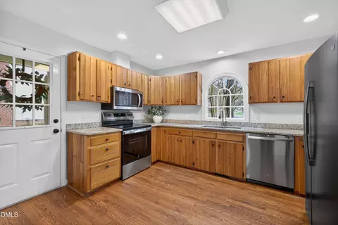 Kitchen - 1200 Apache Ln, Apex, NC 27502 photo 3 of 5