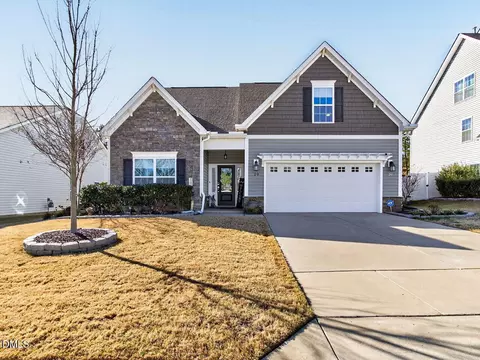 20 Bowhill Dr, Clayton, NC 27527