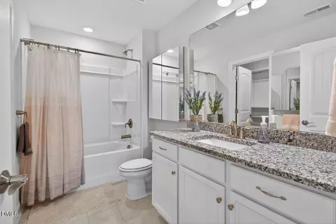 Bath - 205 Silas St, Durham, NC 27705 photo 7 of 7