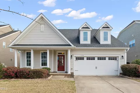 120 Martingale Dr, Holly Springs, NC 27540