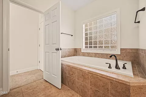 314 Powers Ferry Rd, Cary, NC 27519 photo 36