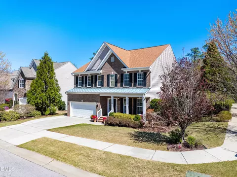 301 Covenant Rock Ln, Holly Springs, NC 27540