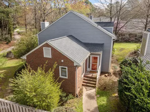 139 Clancy Cir, Cary, NC 27511