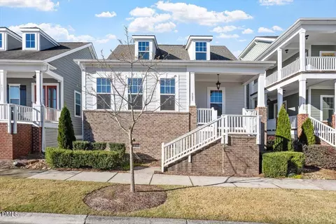 6605 Truxton Ln, Raleigh, NC 27616