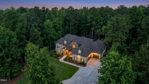 122 Essie Dr, Apex, NC 27523