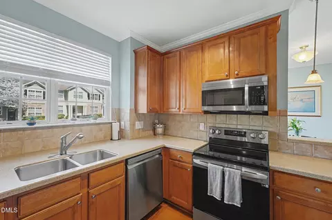 Kitchen - 363 Red Elm Dr, Durham, NC 27713 photo 3 of 3