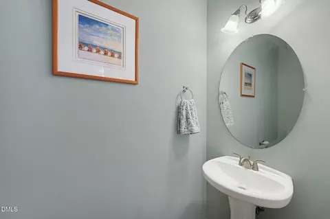 Bath - 363 Red Elm Dr, Durham, NC 27713 photo 4 of 4