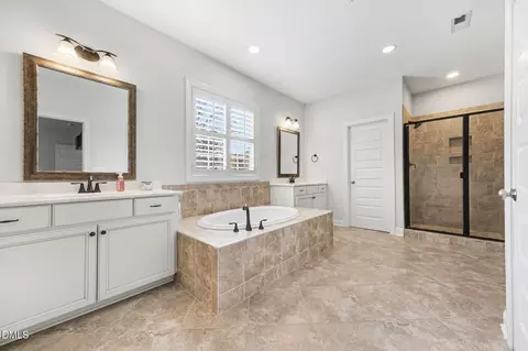 Bath - 2401 Sterling Crest Dr, Wake Forest, NC 27587 photo 4 of 4
