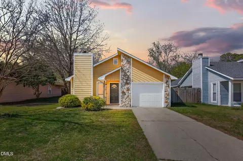 516 Auburndale Ln, Fayetteville, NC 28314