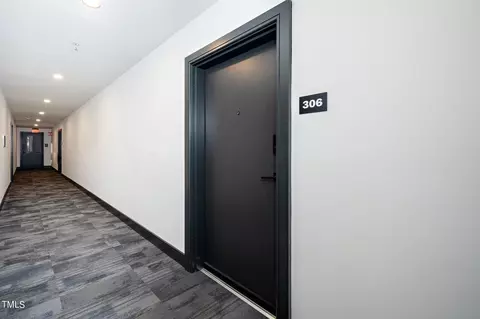 615 W Peace St #306, Raleigh, NC 27610