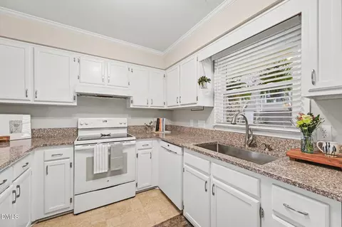Kitchen - 106 Long Shadow Pl, Durham, NC 27713 photo 1 of 2