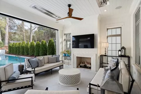 Exterior - 2809 Grant Ave, Raleigh, NC 27607 photo 5 of 21