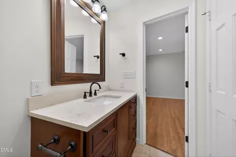 Bath - 308 Foley Dr, Garner, NC 27529 photo 4 of 5