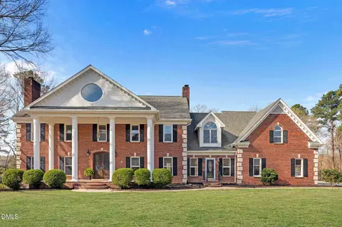 2020 Navan Ln, Garner, NC 27529