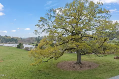 800 Southwind Rd, Siler City, NC 27344
