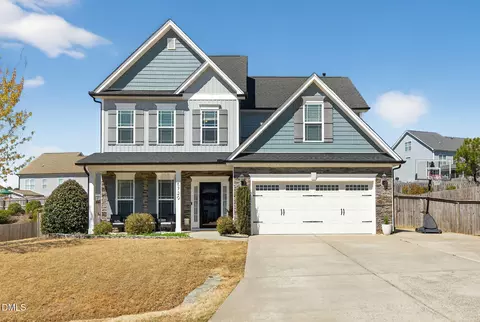 5720 Lumiere St, Holly Springs, NC 27540