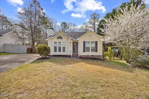 2017 Ruddy Rd, Raleigh, NC 27616