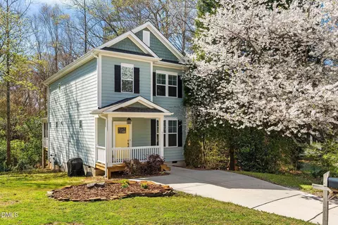 901 Woodbriar St, Apex, NC 27502