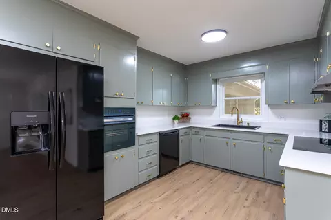 194 Furney Pearce Rd, Zebulon, NC 27597