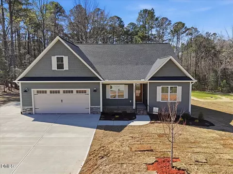 12867 Mallard Rock Dr, Zebulon, NC 27597