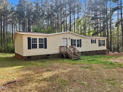 141 Cardinal Ln, Henderson, NC 27537