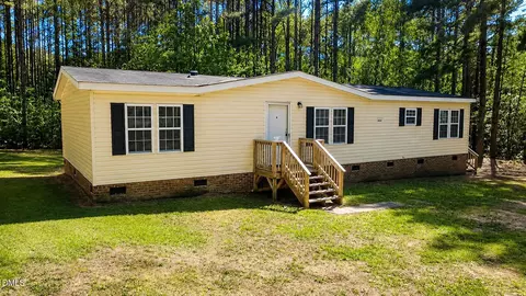 141 Cardinal Ln, Henderson, NC 27537