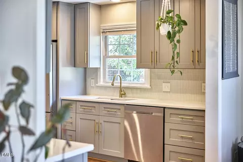 Kitchen - 405 Everett Pl, Durham, NC 27701 photo 1 of 5