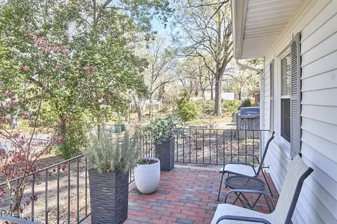 Exterior - 405 Everett Pl, Durham, NC 27701 photo 2 of 9