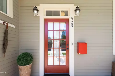 Entry Way - 823 Glendale Ave, Durham, NC 27701 photo 1 of 5