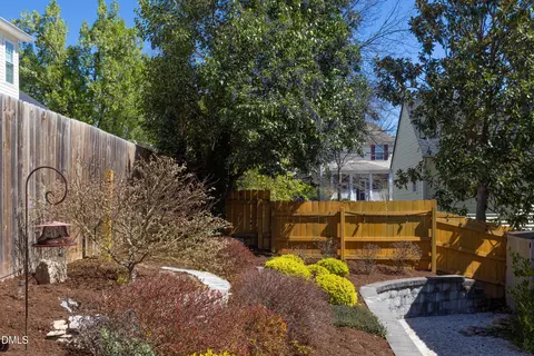 Exterior - 823 Glendale Ave, Durham, NC 27701 photo 9 of 11