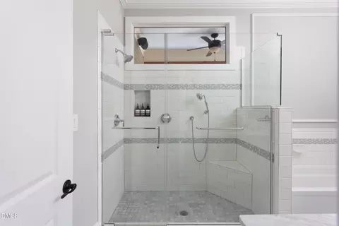 Bath - 823 Glendale Ave, Durham, NC 27701 photo 2 of 6