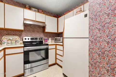 Kitchen - 710 Springfork Dr, Cary, NC 27513 photo 2 of 3