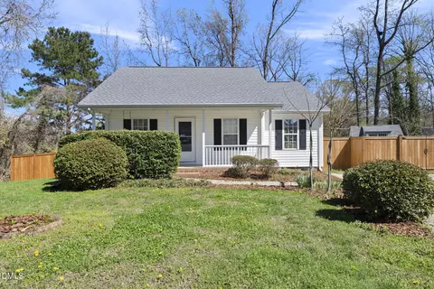 906 Calumet Dr, Durham, NC 27704