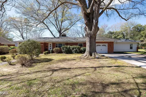 205 John St, Louisburg, NC 27549