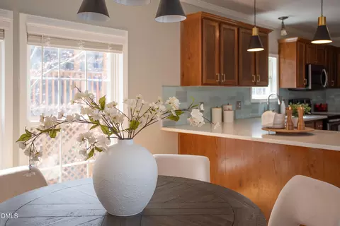 Dining - 1009 Berkeley St, Durham, NC 27705 photo 4 of 4