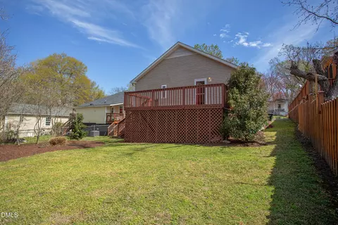 Exterior - 1009 Berkeley St, Durham, NC 27705 photo 13 of 17