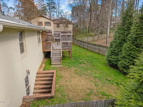 Exterior - 3213 Cobblestone Ct, Raleigh, NC 27607 photo 5 of 8