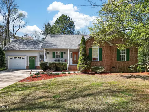 69 Deer Run Ct, Angier, NC 27501
