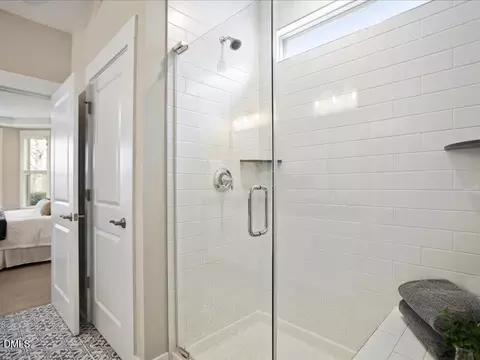 Bath - 1026 Plath Dr, Durham, NC 27703 photo 3 of 4