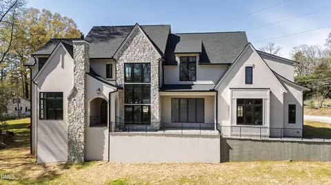 105 Edenburgh Rd, Raleigh, NC 27608