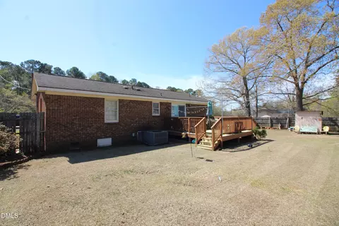 Exterior - 56 Ash St, Coats, NC 27521 photo 4 of 8