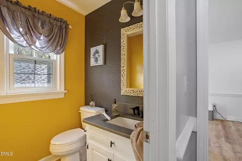 Bath - 105 Barrett Pl, Durham, NC 27713 photo 1 of 1