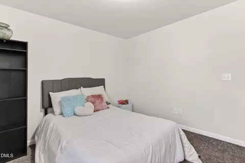Bedroom - 401 Coleridge Dr, Dunn, NC 28334 photo 7 of 8
