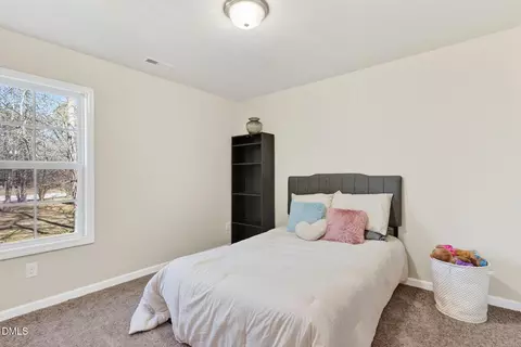 Bedroom - 401 Coleridge Dr, Dunn, NC 28334 photo 6 of 8