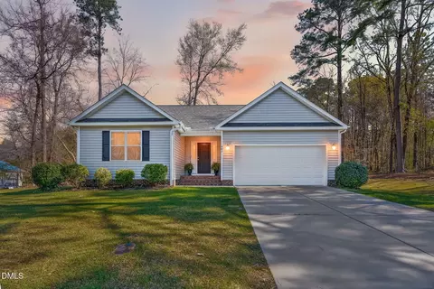 401 Coleridge Dr, Dunn, NC 28334