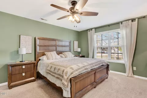 Bedroom - 401 Coleridge Dr, Dunn, NC 28334 photo 2 of 8