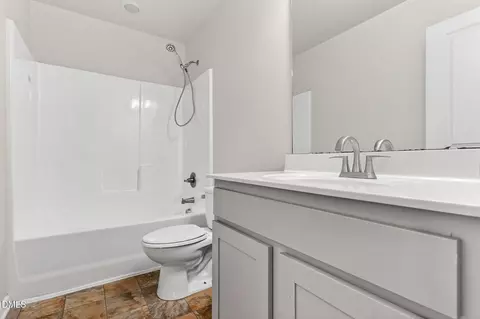 Bath - 401 Coleridge Dr, Dunn, NC 28334 photo 2 of 2