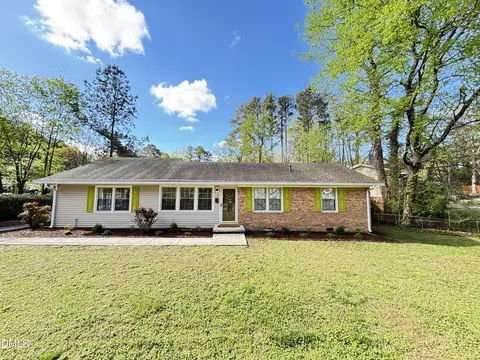 817 Chatham Ln, Raleigh, NC 27610