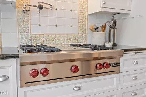 Kitchen - 3816 Dover Rd, Durham, NC 27707 photo 4 of 5