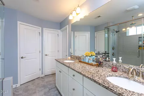 Bath - 1708 Highpoint St, Wake Forest, NC 27587 photo 2 of 4